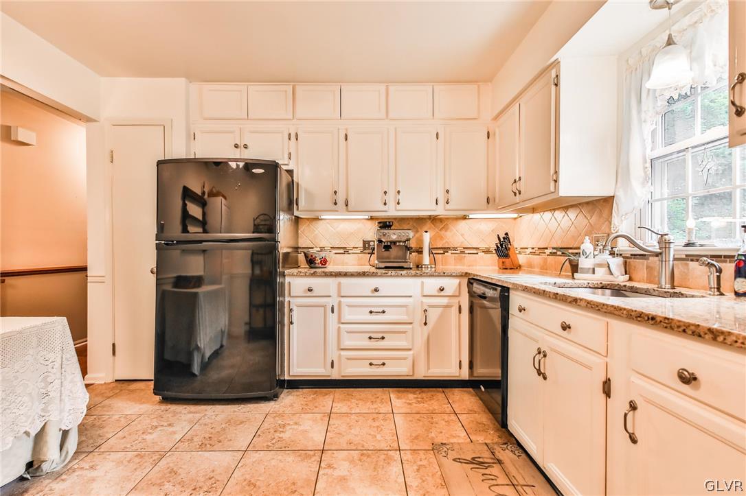 1804 Chester Road Bethlehem, PA 18017 - Photo 7 of 42 Gallery Image 7