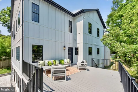 $2,899,000 | 6405 Olmi Landrith Drive, Alexandria, VA 22307