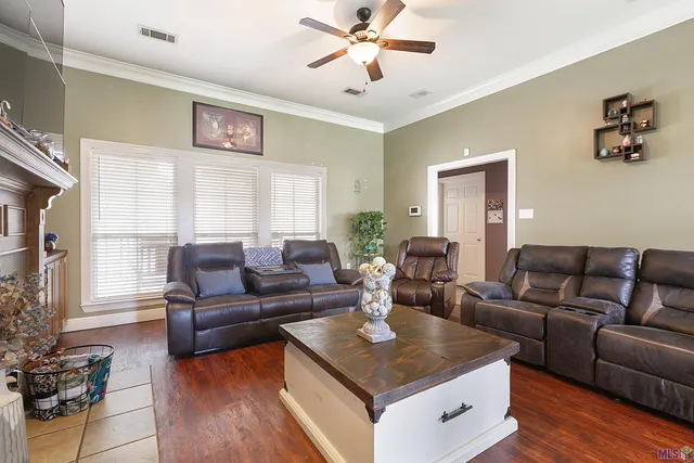 $238,000 | 1465 Ironwood Drive, Denham Springs, LA 70726