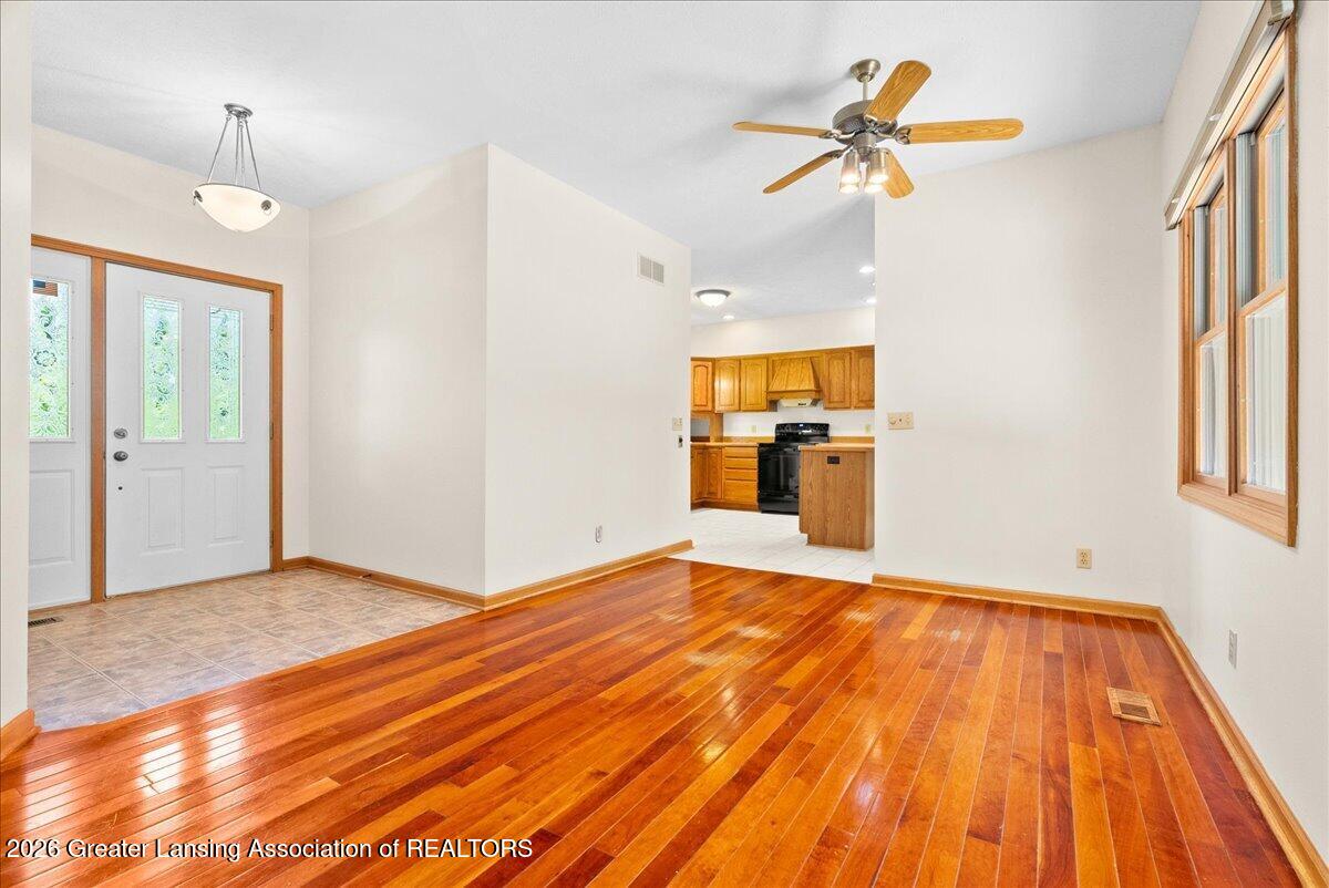 8106 South Allen Road Ashley, MI 48806 - Photo 7 of 57