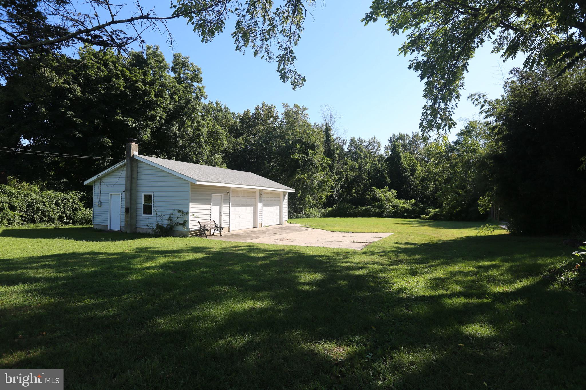 680 Main Street Sewell, NJ 08080 - Photo 3 of 7 a house view with a outdoor space