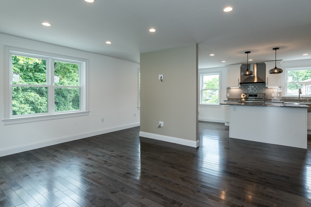 52 South Border Road Medford, MA 02155 - Photo 3 of 29 Gallery Image 3