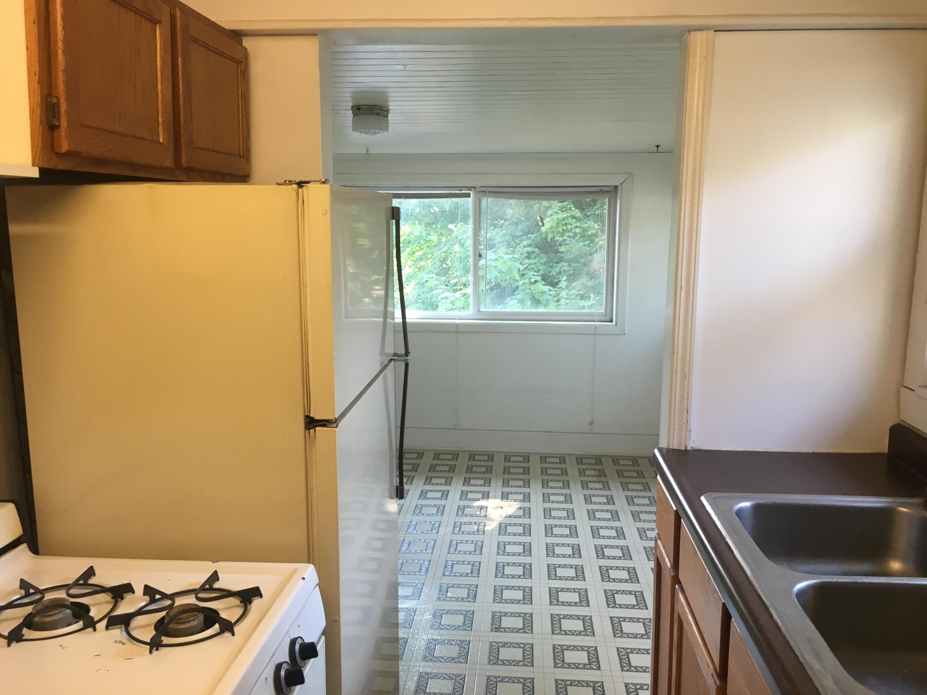 415 Davis Street Kalamazoo, MI 49007 - Photo 19 of 27 Photo Aug 17, 10 47 27 AM