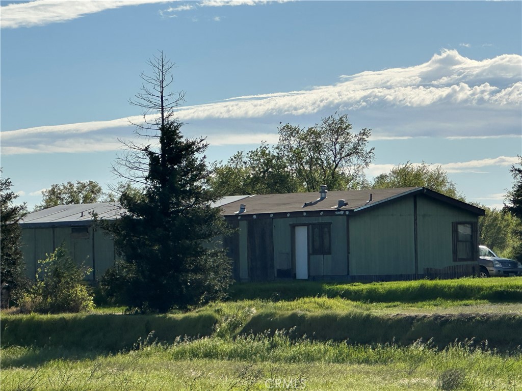 23271 Olive Avenue Gerber, CA 96035 - Photo 13 of 28