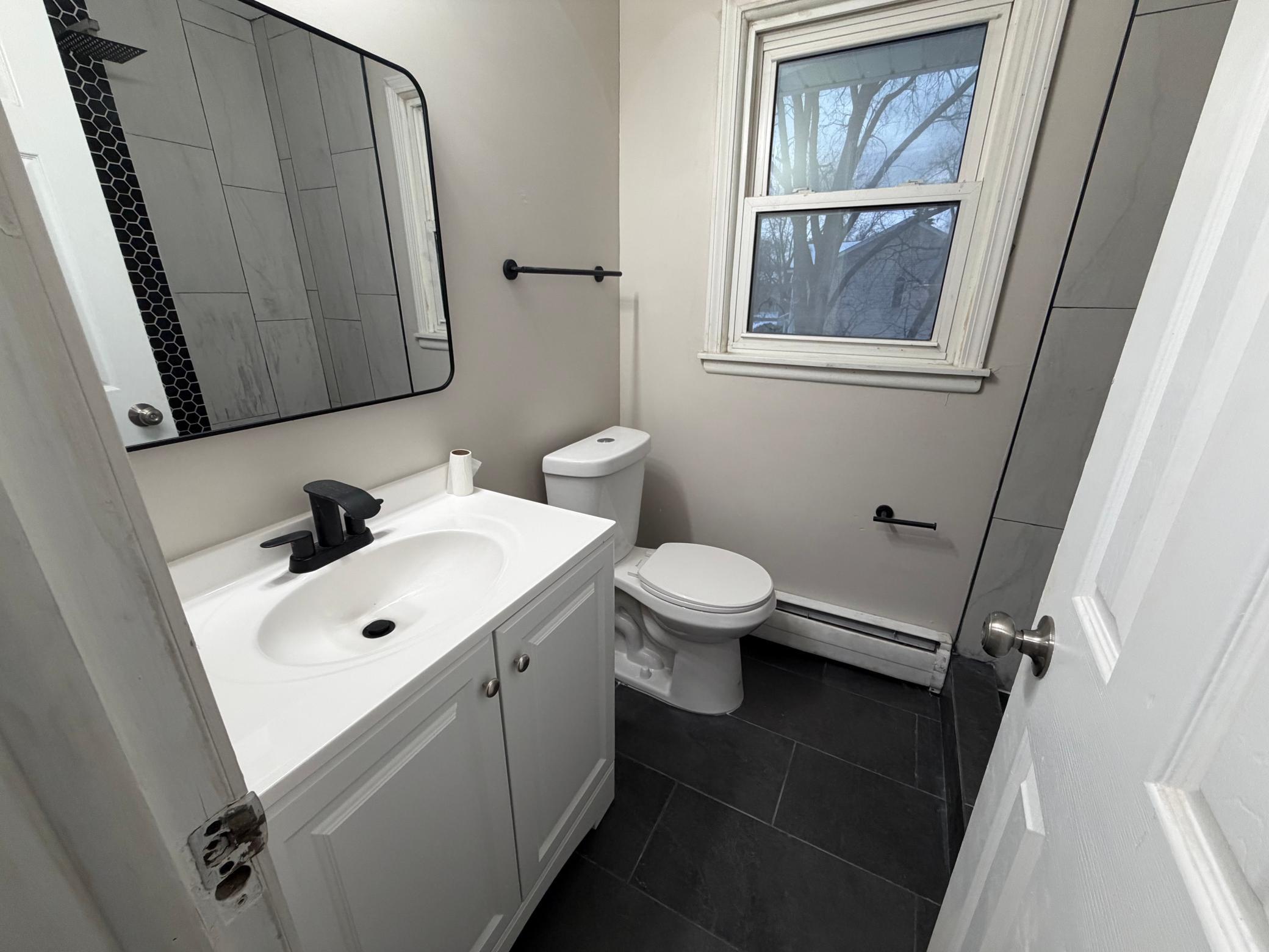 212 42nd Avenue Northeast Minneapolis, MN 55421 - Photo 13 of 14