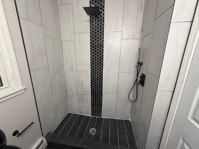 $2,150 | 212 42nd Avenue Northeast, Minneapolis, MN 55421