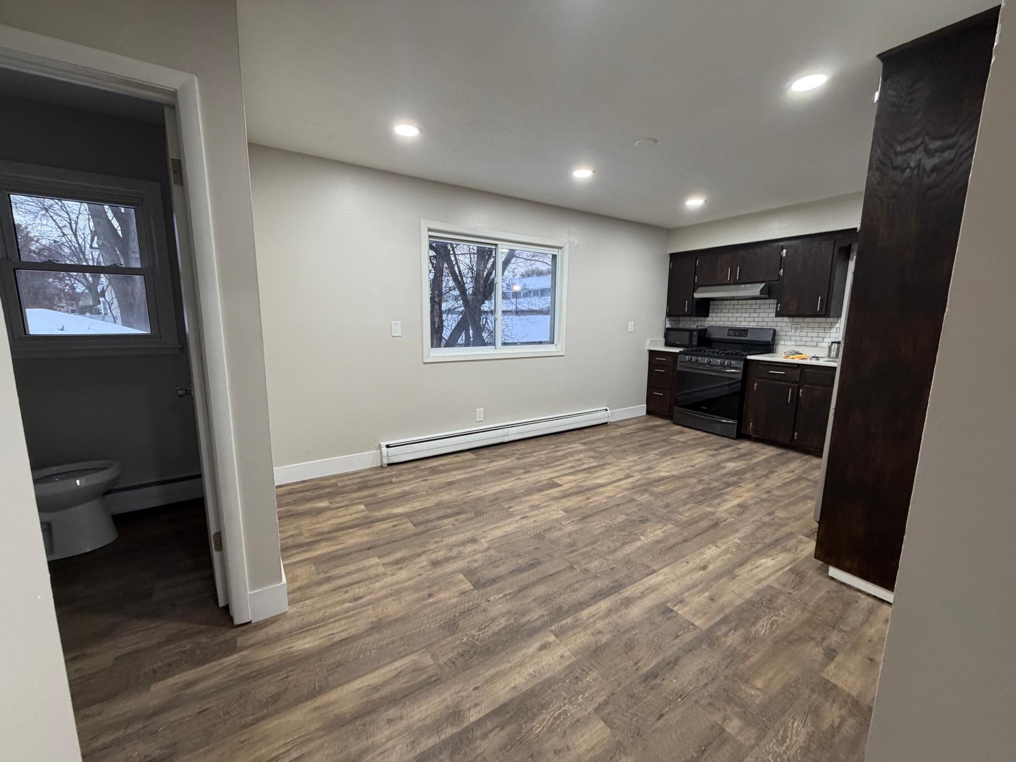 212 42nd Avenue Northeast Minneapolis, MN 55421 - Photo 3 of 14