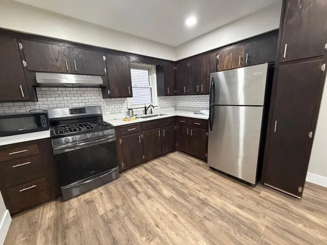 $2,150 | 212 42nd Avenue Northeast, Columbia Heights, MN 55421