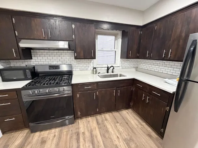 $2,150 | 212 42nd Avenue Northeast, Minneapolis, MN 55421