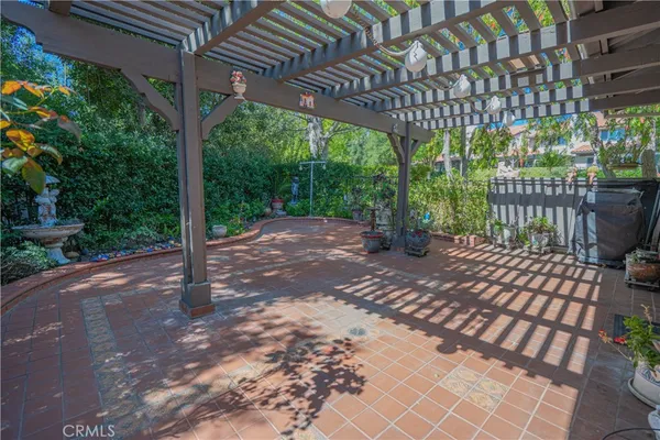 $780,000 | 19210 Lahey Street, Unit 2, Porter Ranch, CA 91326