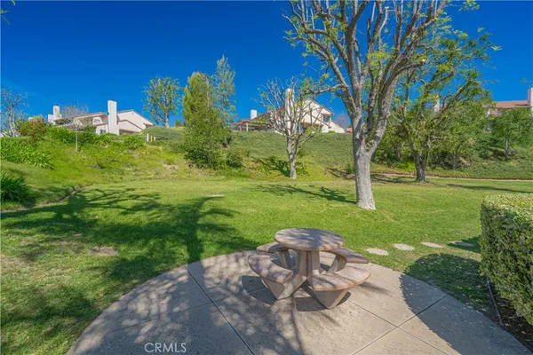 $780,000 | 19210 Lahey Street, Unit 2, Porter Ranch, CA 91326