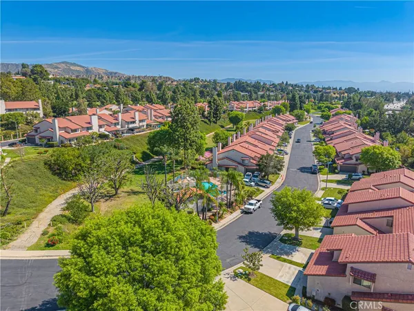 $780,000 | 19210 Lahey Street, Unit 2, Porter Ranch, CA 91326