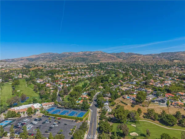 $780,000 | 19210 Lahey Street, Unit 2, Porter Ranch, CA 91326