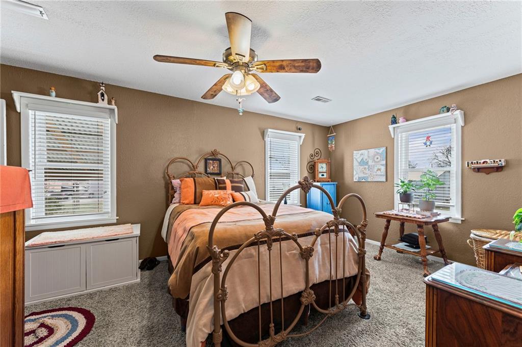 108 North Madison Street Spring Hill, KS 66083 - Photo 12 of 25