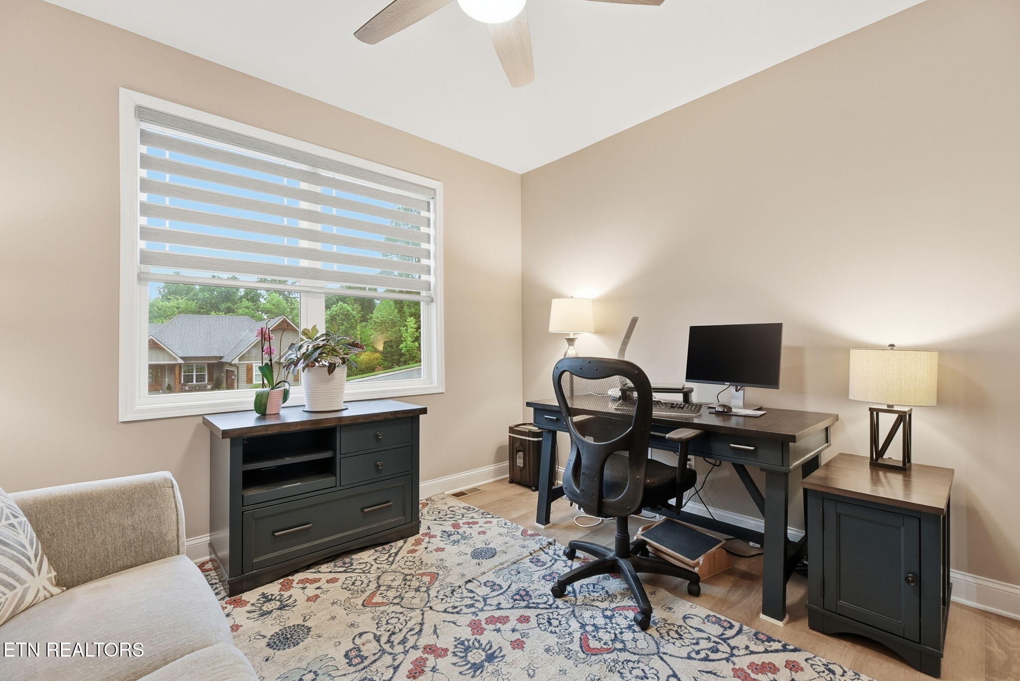 137 Black Oak Road Oak Ridge, TN 37830 - Photo 22 of 51 bedroom2mainfloor