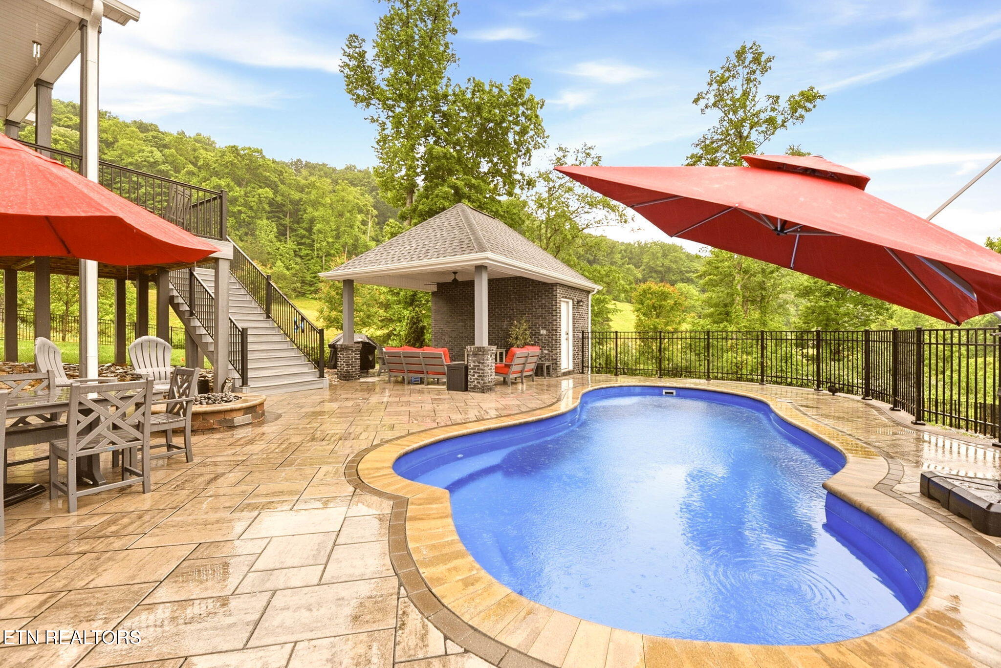 137 Black Oak Road Oak Ridge, TN 37830 - Photo 42 of 51 pooldaylight2