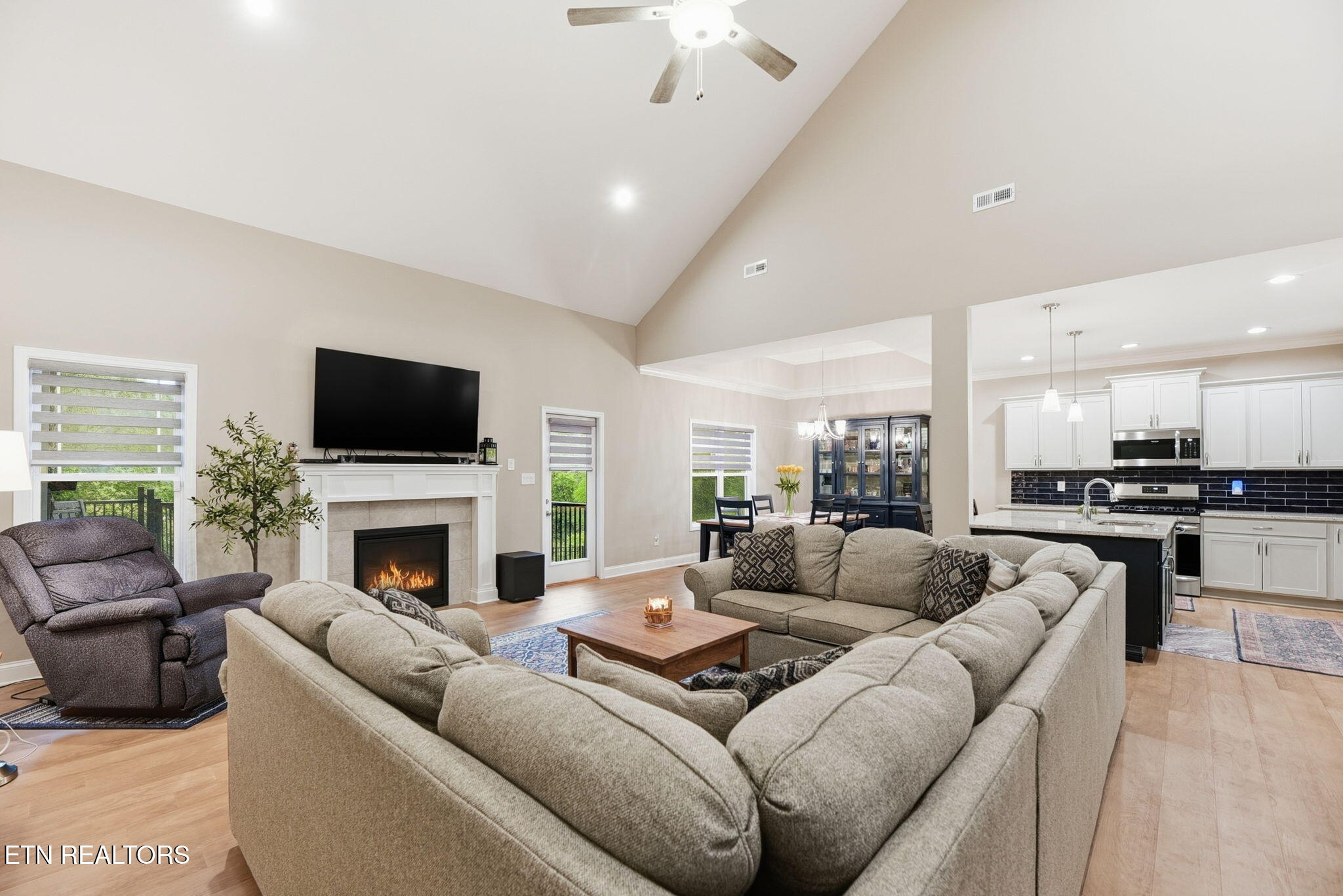 137 Black Oak Road Oak Ridge, TN 37830 - Photo 7 of 51 LR2