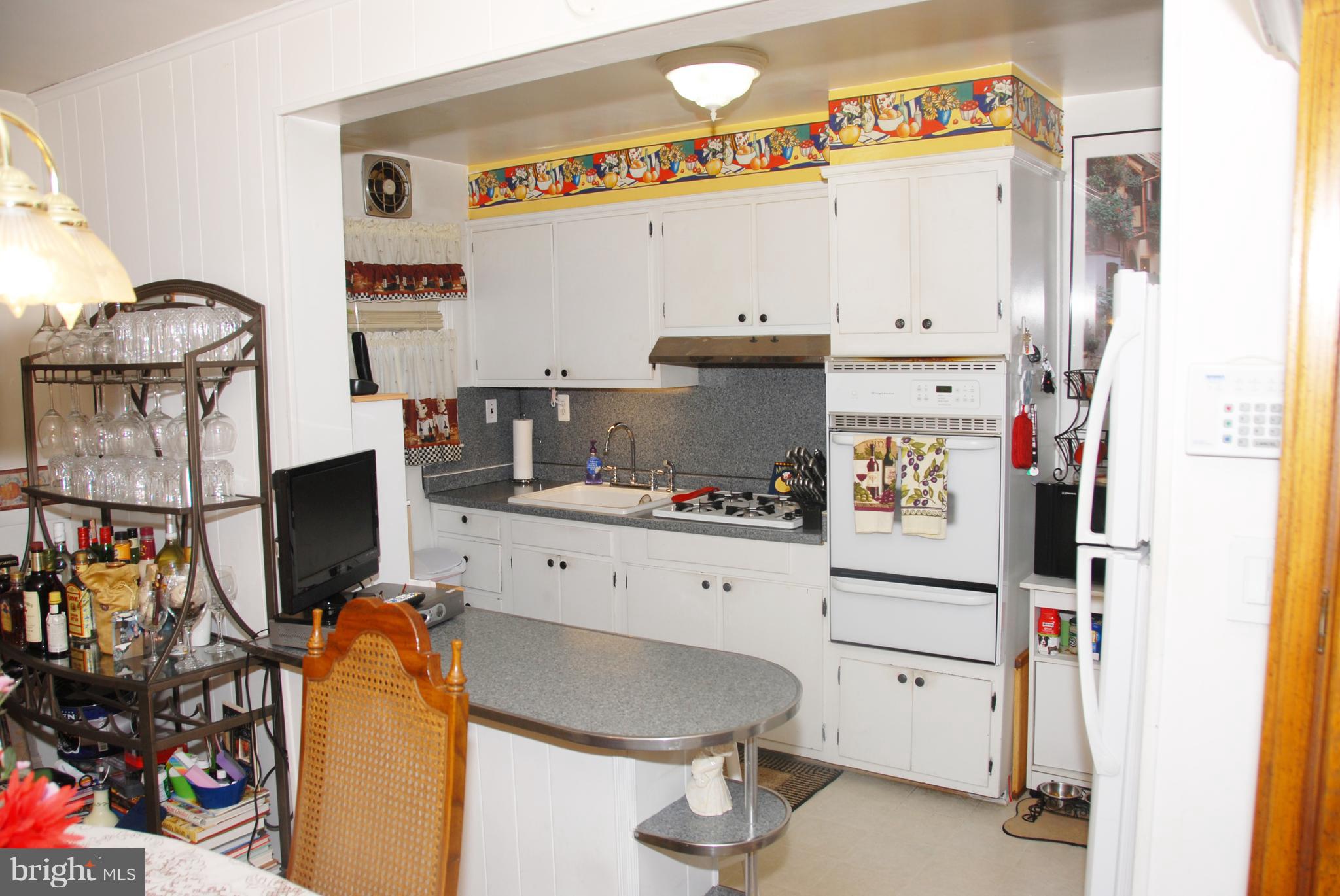 2128 Graythorn Road Baltimore, MD 21220 - Photo 7 of 20 a room with storage and utility
