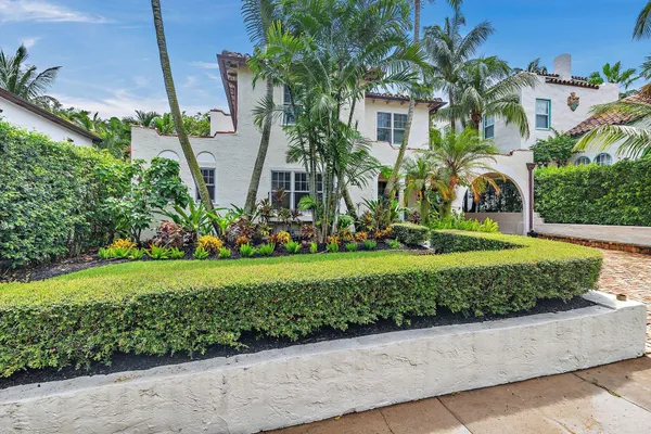 $12,450 | 710 Claremore Drive, West Palm Beach, FL 33401