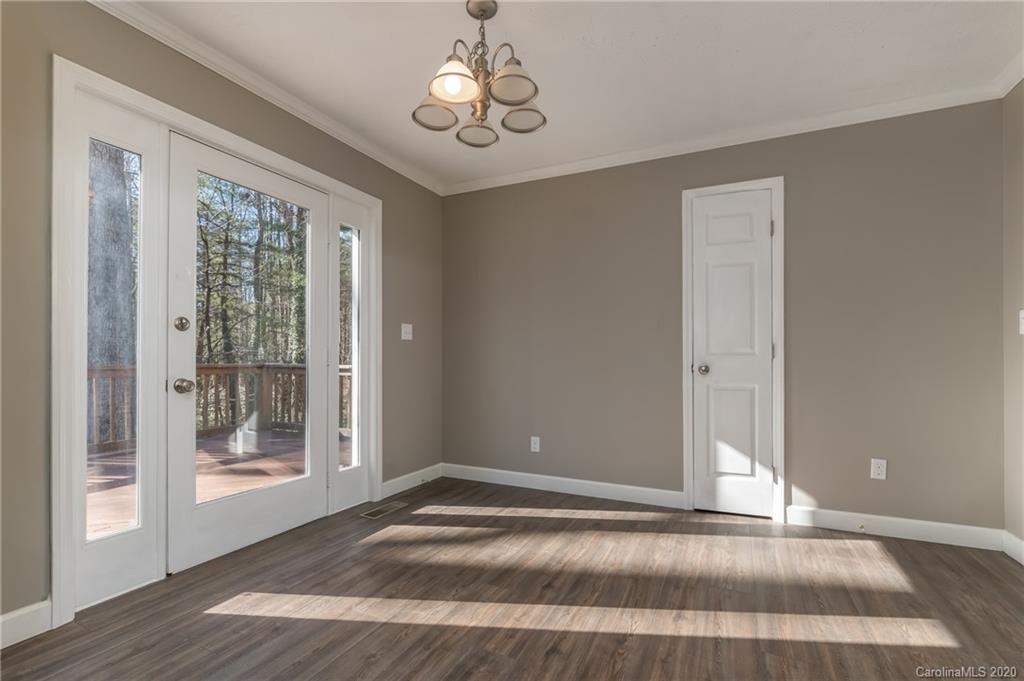 1352 Howard Gap Loop Road Flat Rock, NC 28731 - Photo 17 of 32 Gallery Image 17