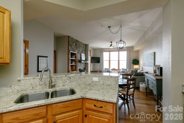 $359,000 | 10 Stoney Falls Loop, Unit 4/203, Burnsville, NC 28714