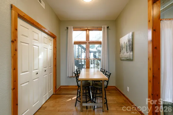 $359,000 | 10 Stoney Falls Loop, Unit 4/203, Burnsville, NC 28714