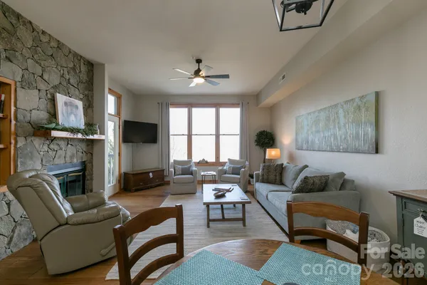 $359,000 | 10 Stoney Falls Loop, Unit 4/203, Burnsville, NC 28714