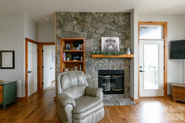$359,000 | 10 Stoney Falls Loop, Unit 4/203, Burnsville, NC 28714