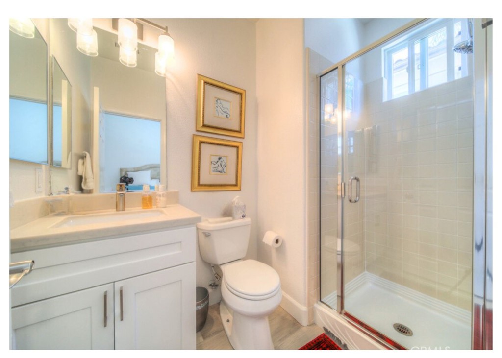 44967 Dolce Street Temecula, CA 92592 - Photo 21 of 30 3/4 Bath attached to 2nd bedroom