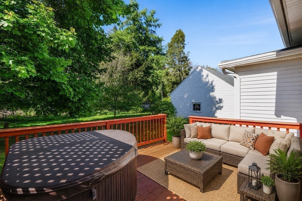 2164 Wilbraham Road Springfield, MA 01129 - Photo 27 of 32 Gallery Image 27