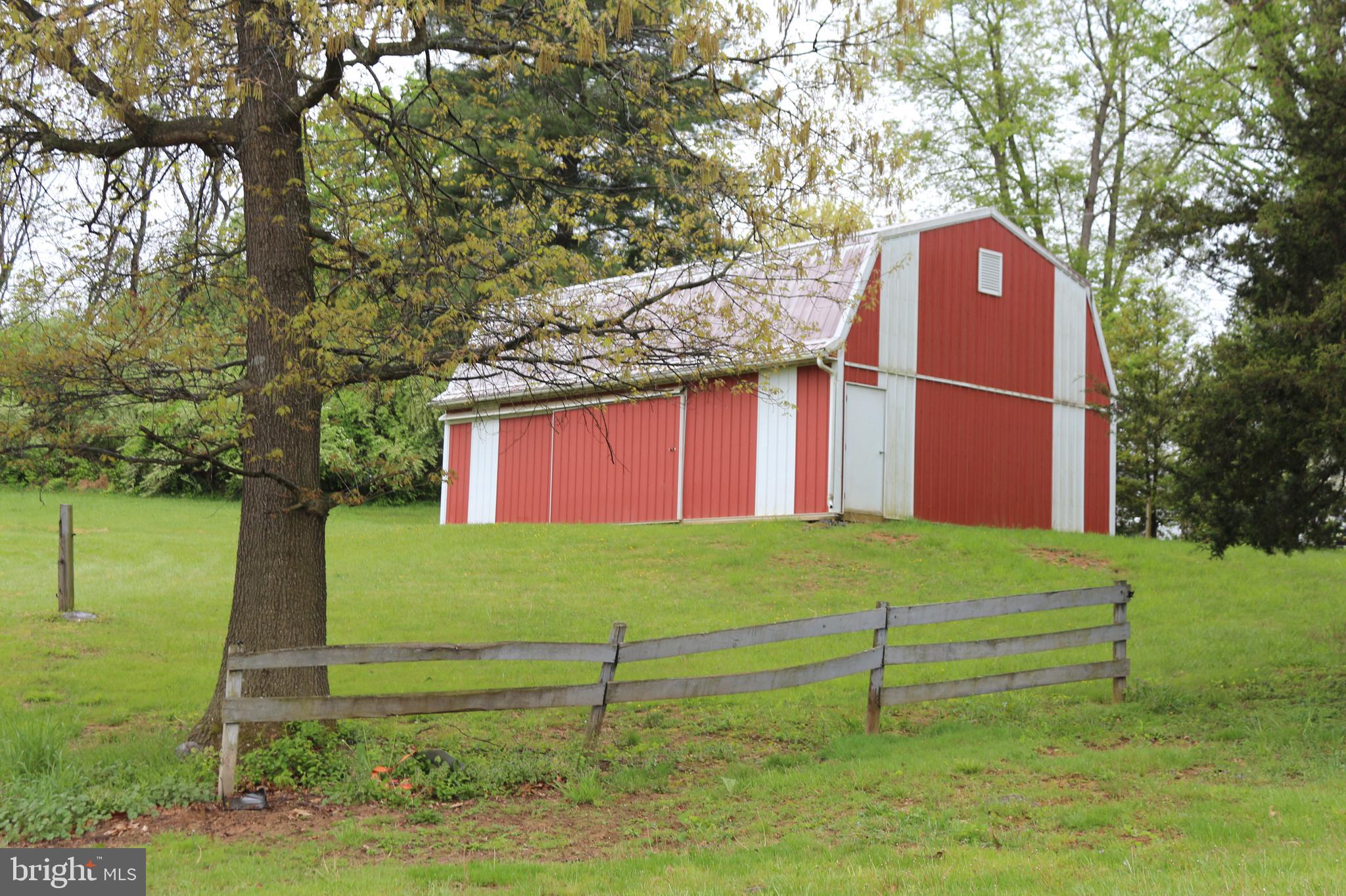 12251 Big Pool Road Clear Spring, MD 21722 - Photo 3 of 24 Run in Shed with Stalls