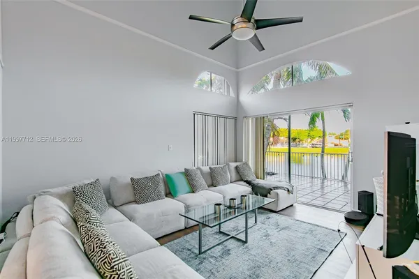 $3,900 | 165 Northwest 85th Court, Unit 165, Miami, FL 33126