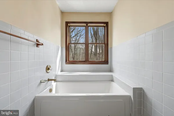 $524,900 | 128 Charmwood Lane, Winchester, VA 22602