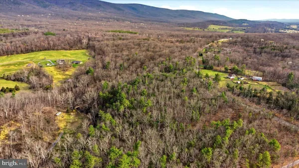 $524,900 | 128 Charmwood Lane, Winchester, VA 22602