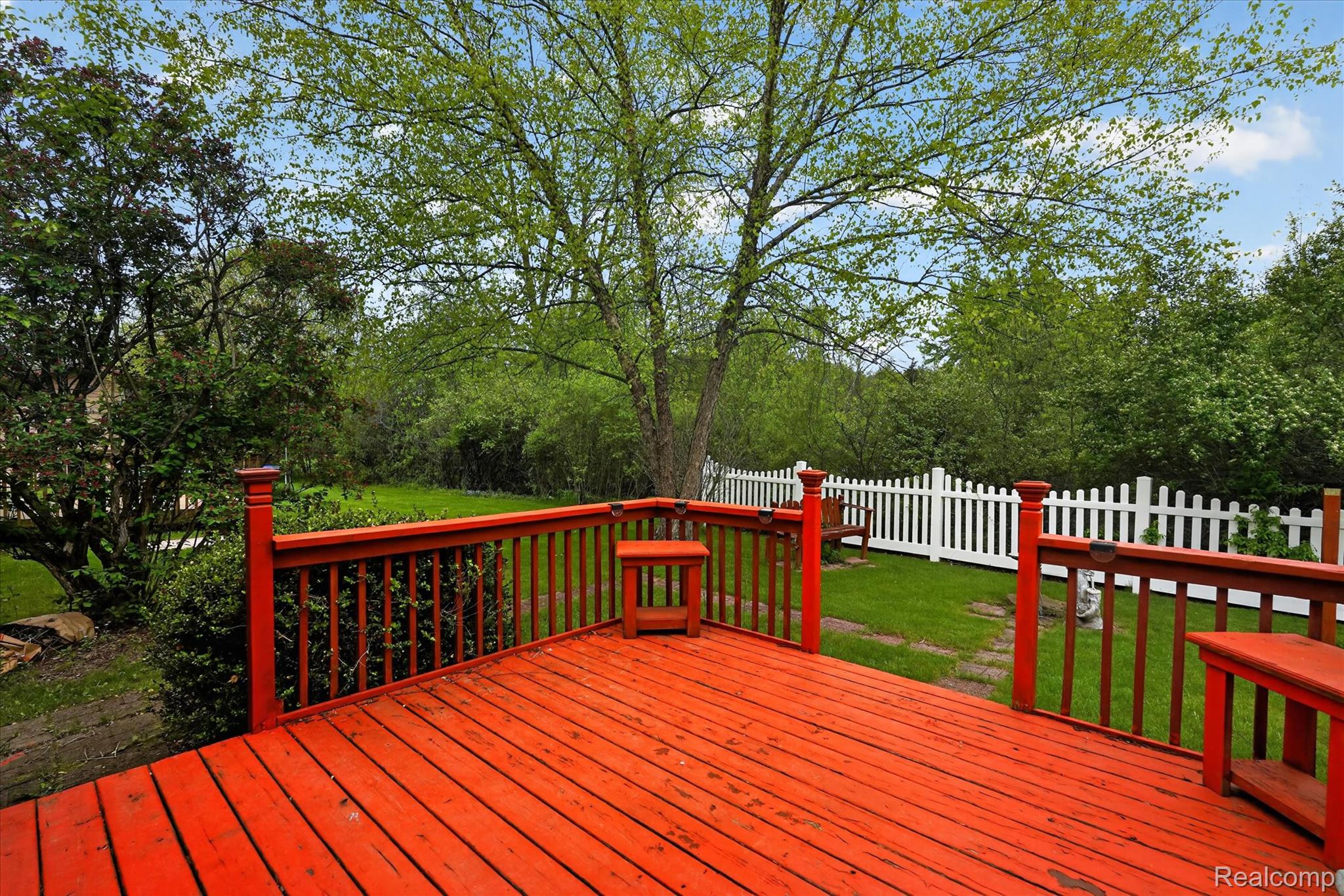 1607 Cedarwood Drive Flushing, MI 48433 - Photo 24 of 27 View of deck