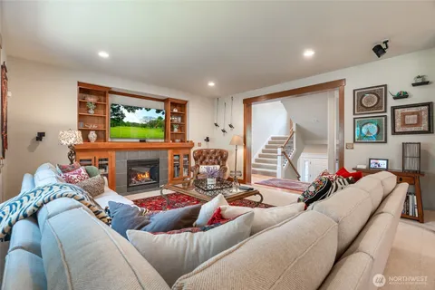 $1,500,000 | 20229 134th Avenue Northeast, Woodinville, WA 98072