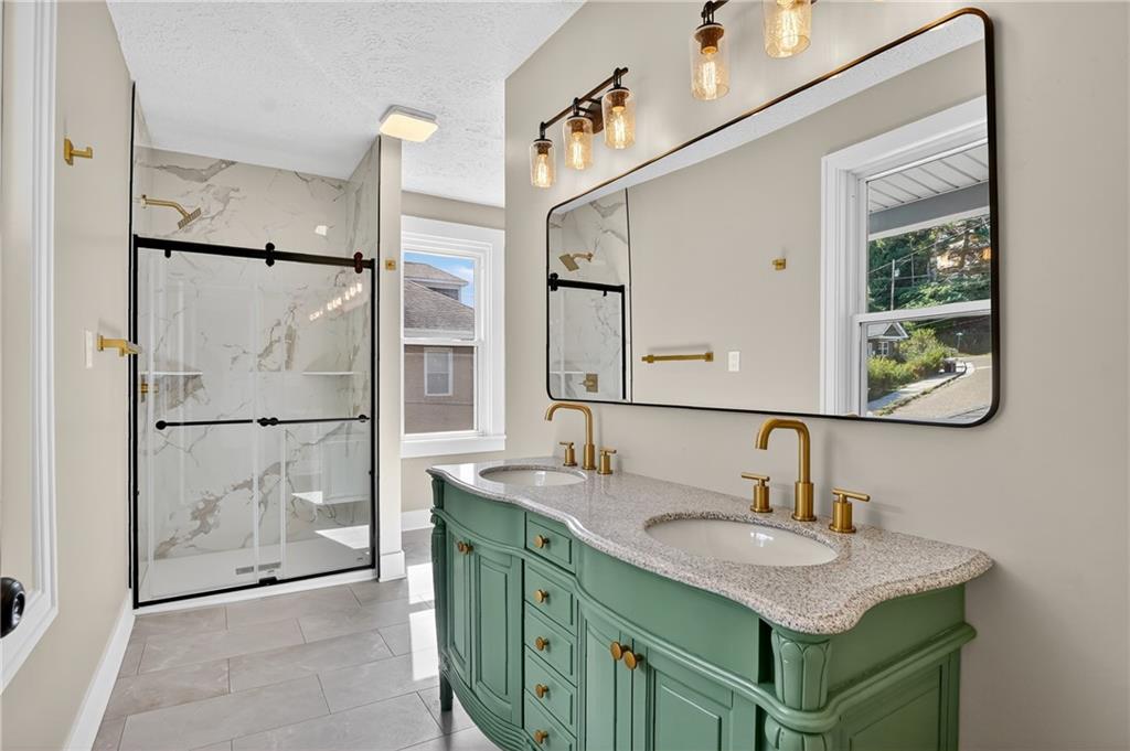 900 Beaver Road Ambridge, PA 15003 - Photo 26 of 39 Gallery Image 26