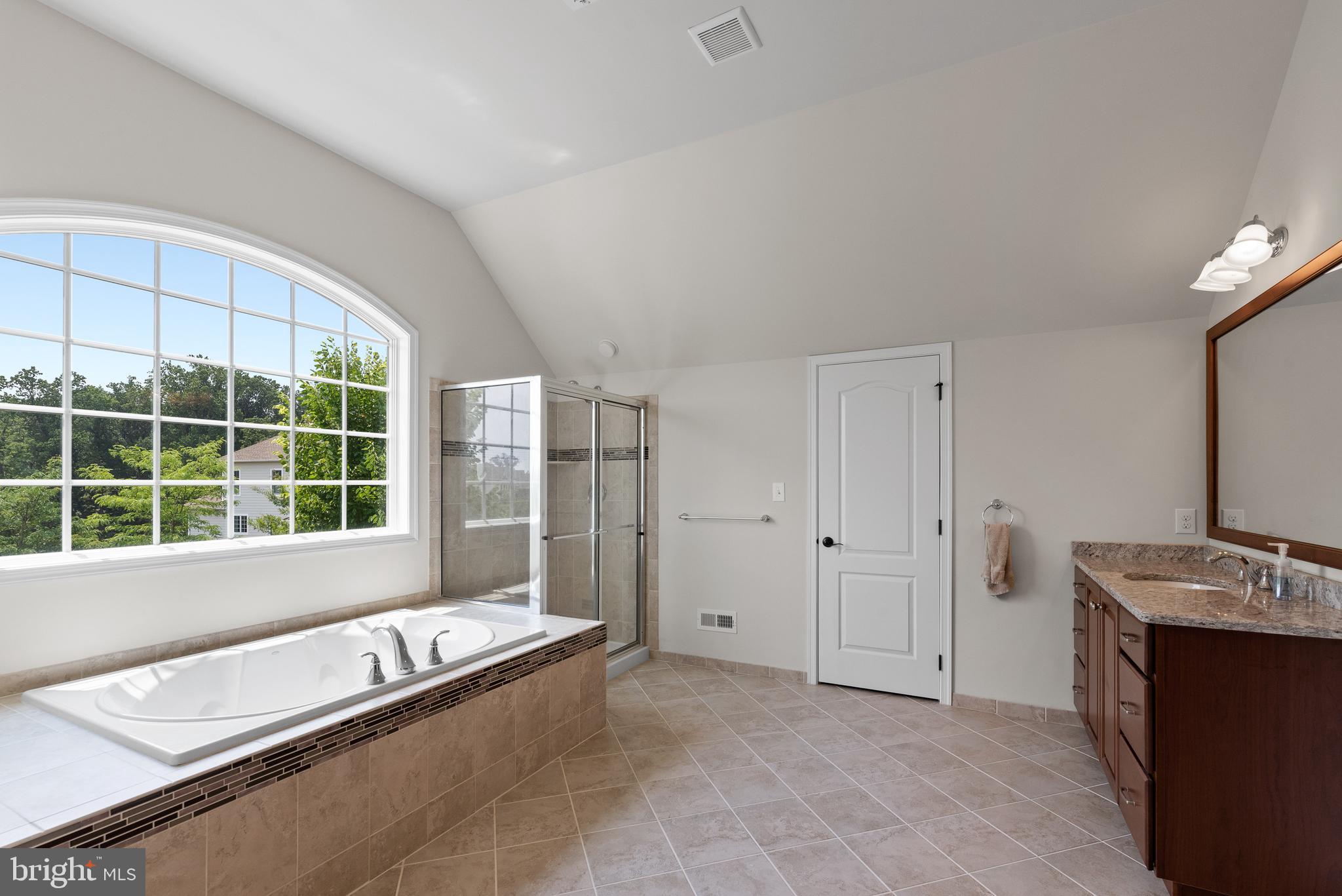 3905 Lewis Run Road Newtown Square, PA 19073 - Photo 20 of 28 Primary bathroom