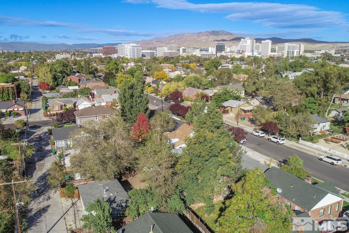 624 Thoma Street Reno, NV 89502 - Photo 3 of 40 a view of city and mountain