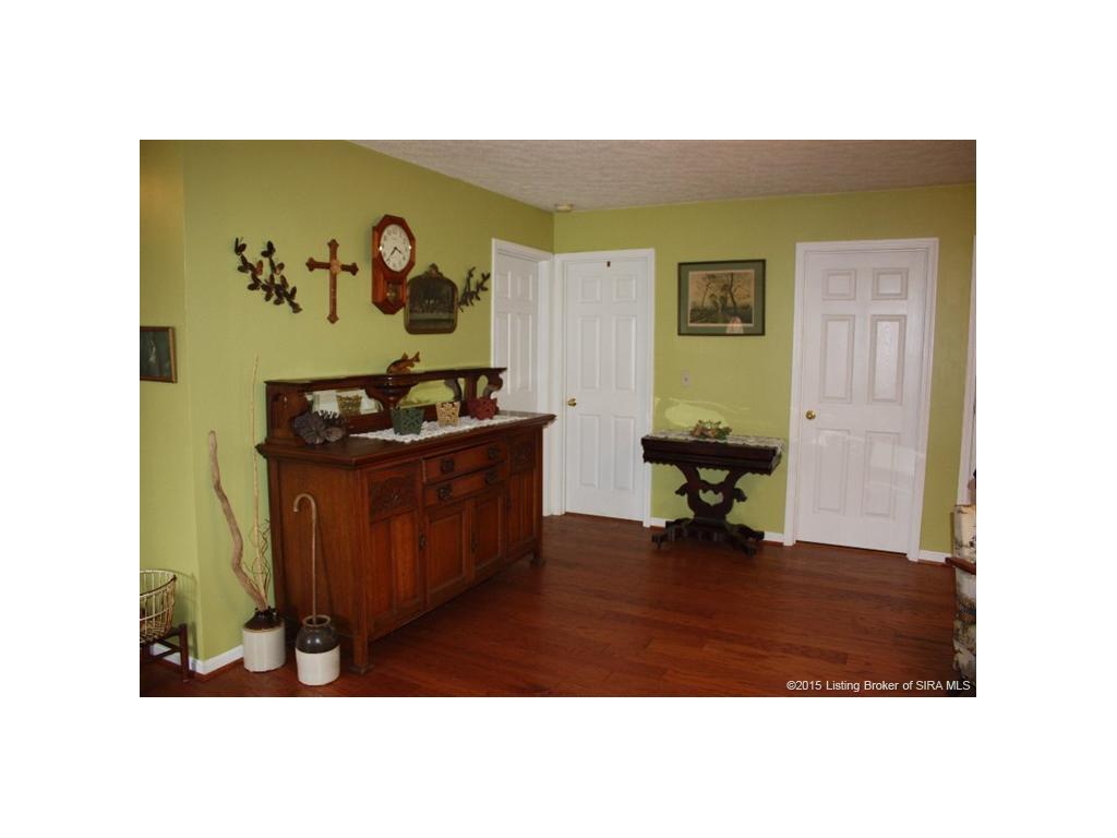 996 Valley View Road Southwest Corydon, IN 47112 - Photo 12 of 69 Gallery Image 12