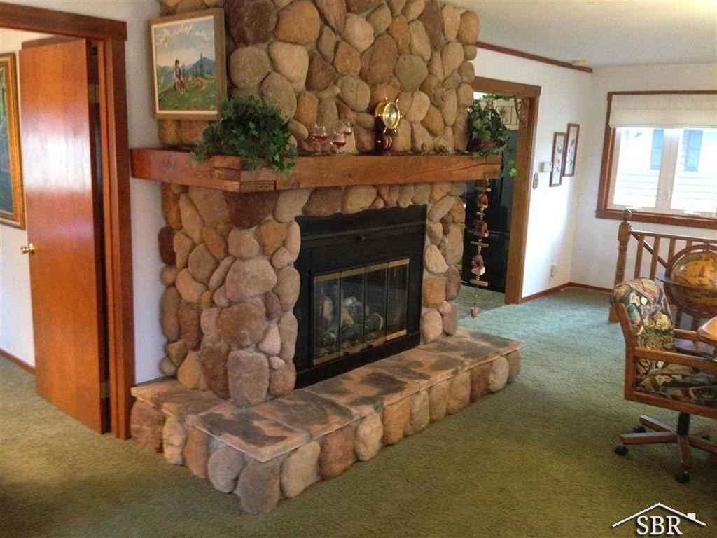 1088 Rivers Terrace Road Gladwin, MI 48624 - Photo 19 of 25 31191160-18.JPG