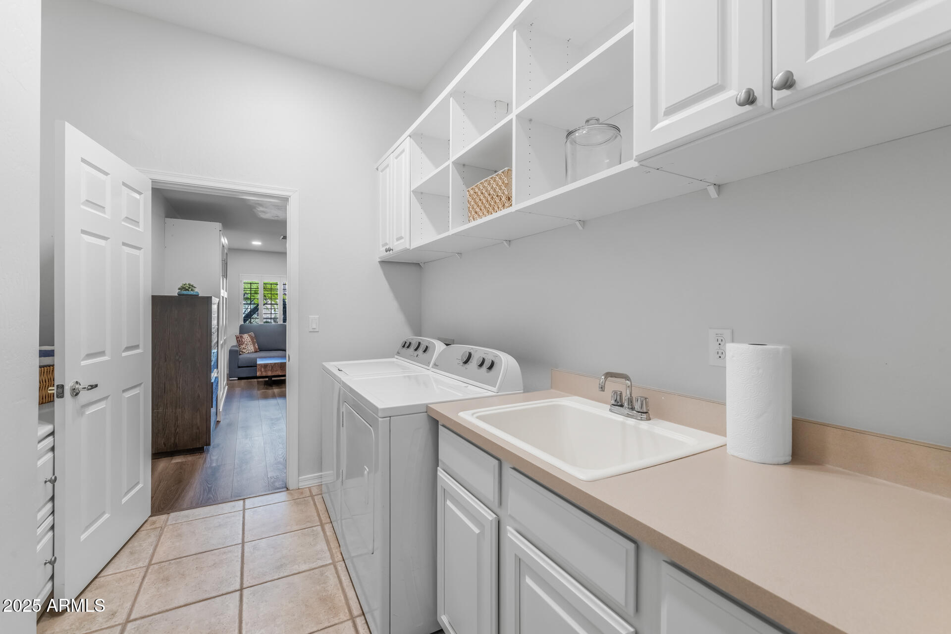 7474 East Red Bird Road Scottsdale, AZ 85266 - Photo 7 of 40 a utility room with cabinets