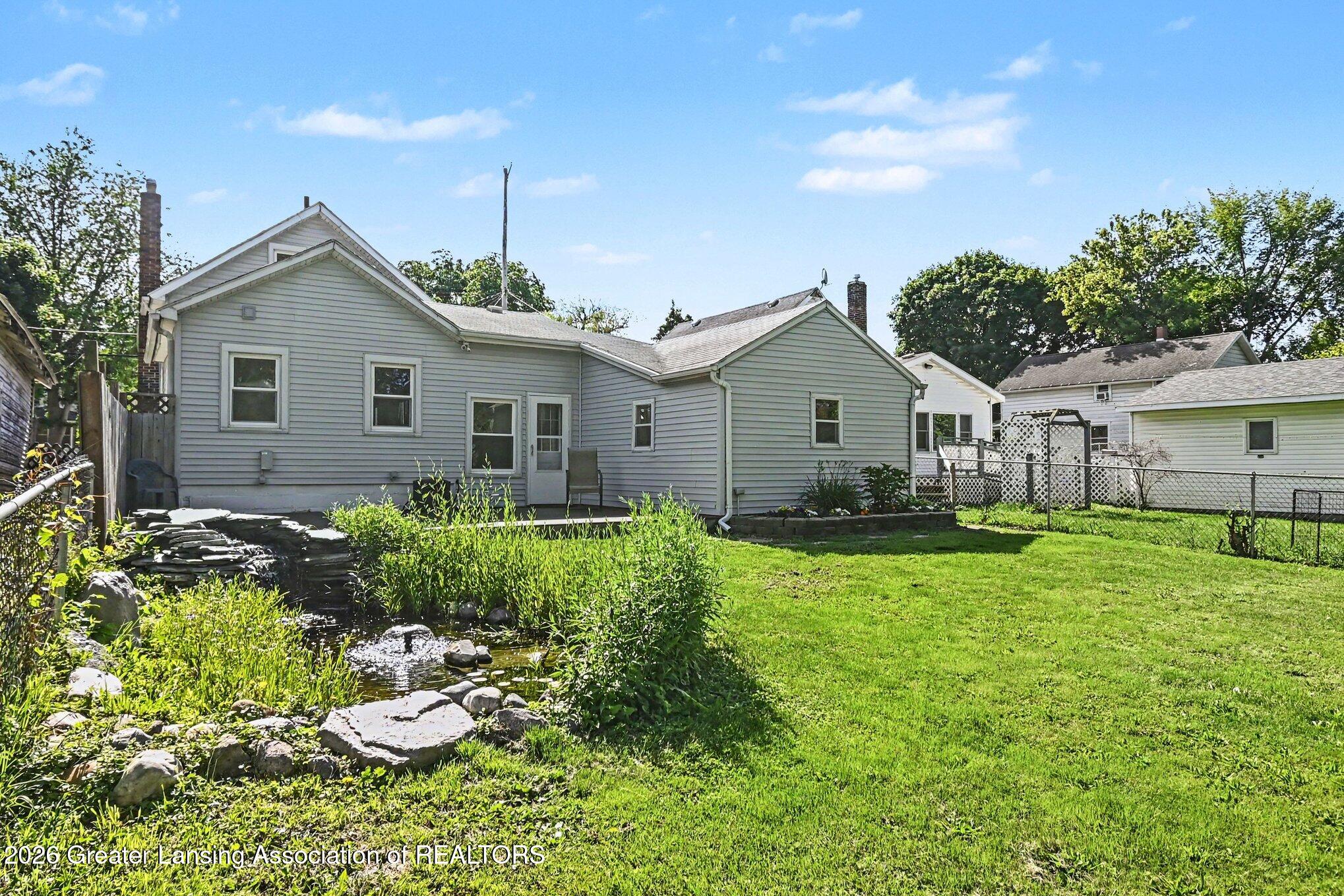 925 Clark Street Lansing, MI 48906 - Photo 25 of 27 025_file_4487