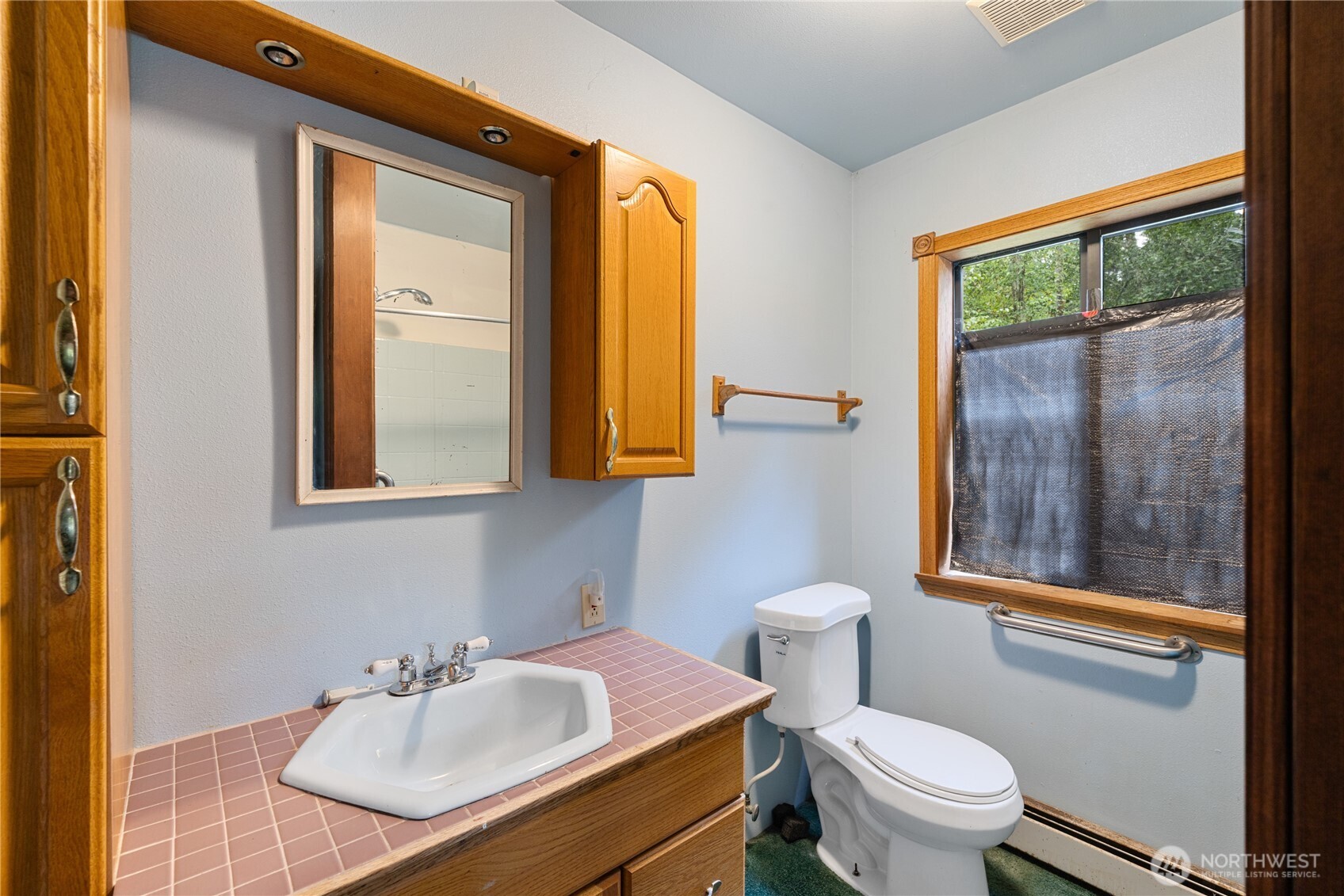 671 South Edmonds Road Coupeville, WA 98239 - Photo 17 of 40