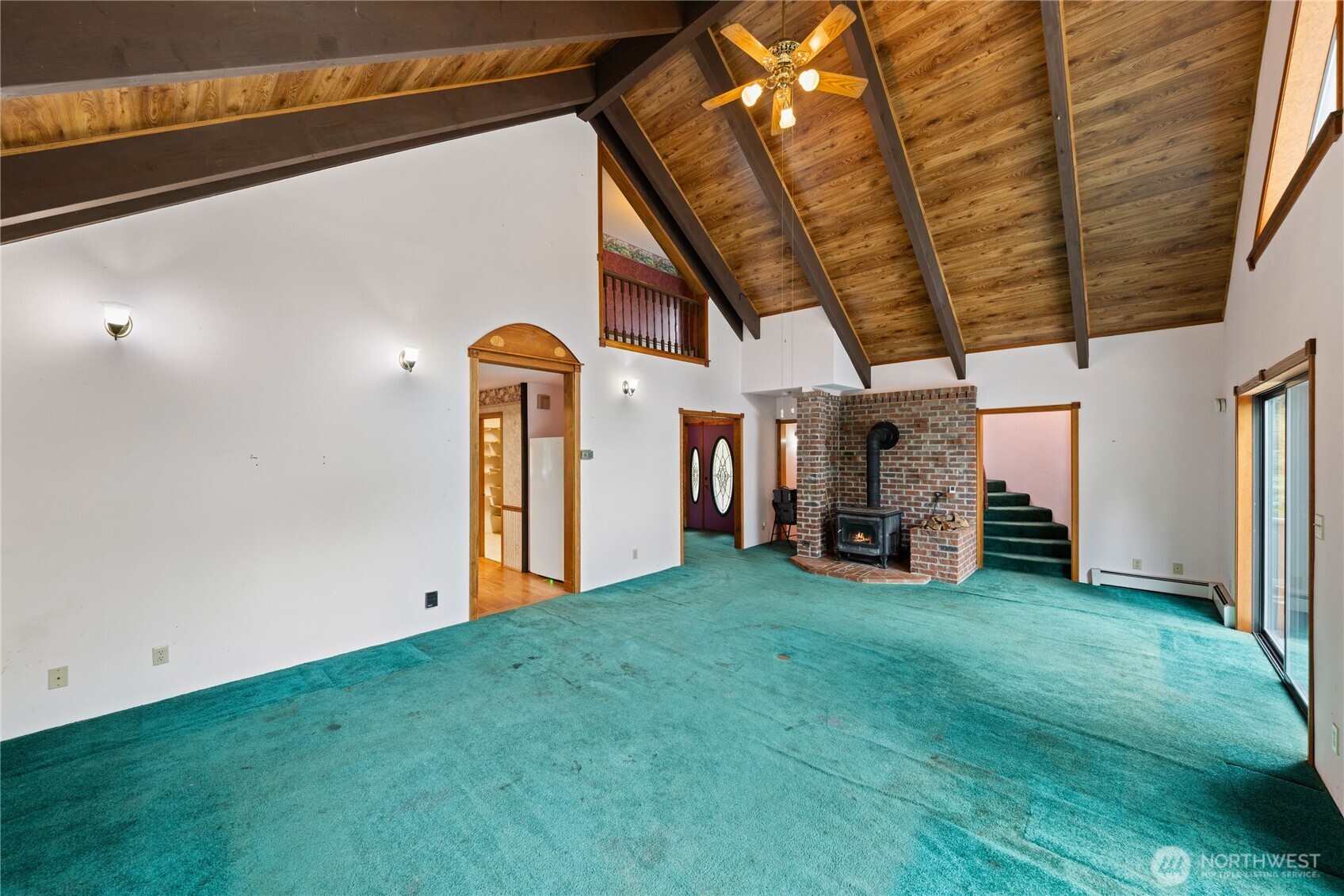 671 South Edmonds Road Coupeville, WA 98239 - Photo 7 of 40