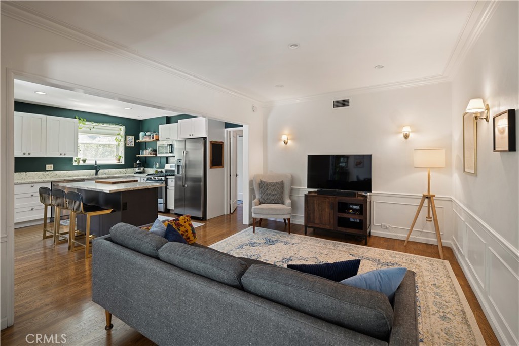 3585 Grayburn Road Pasadena, CA 91107 - Photo 8 of 34