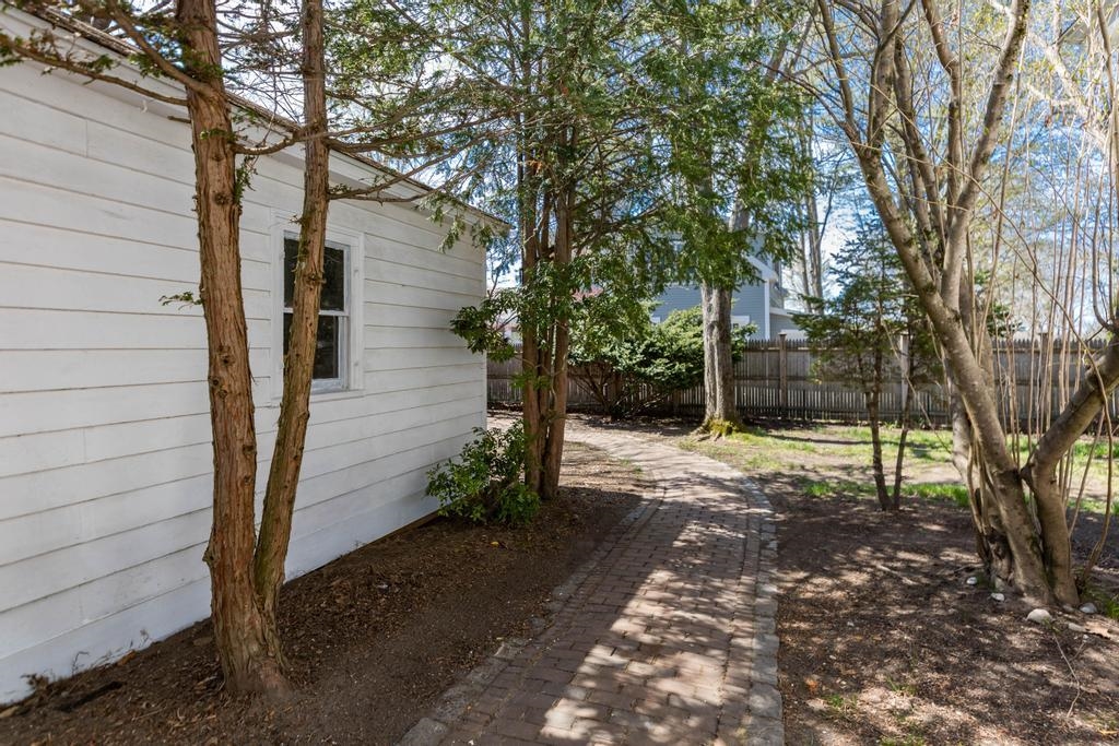 23 Gill Street Exeter, NH 03833 - Photo 11 of 41