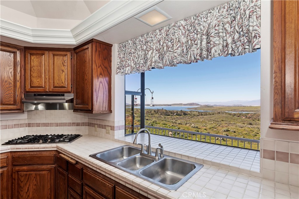 20329 Luchs Road Perris, CA 92570 - Photo 21 of 61