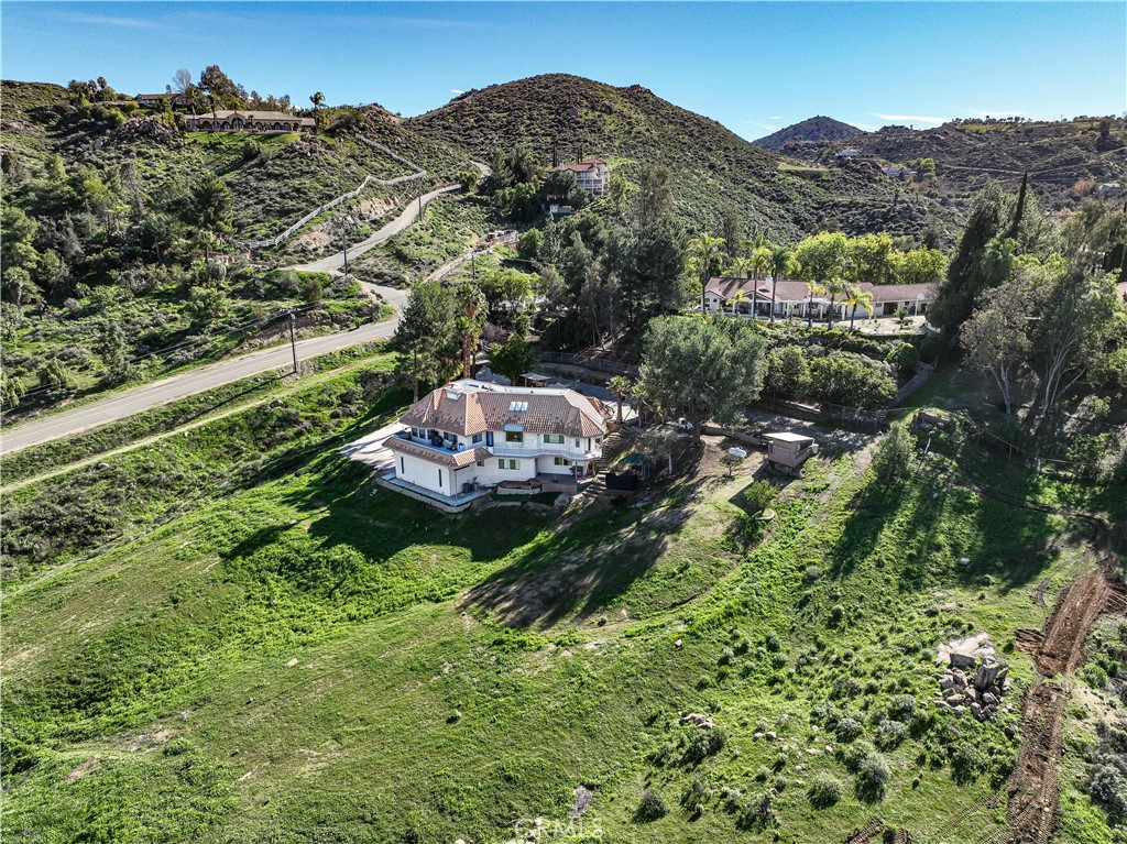 20329 Luchs Road Perris, CA 92570 - Photo 9 of 61