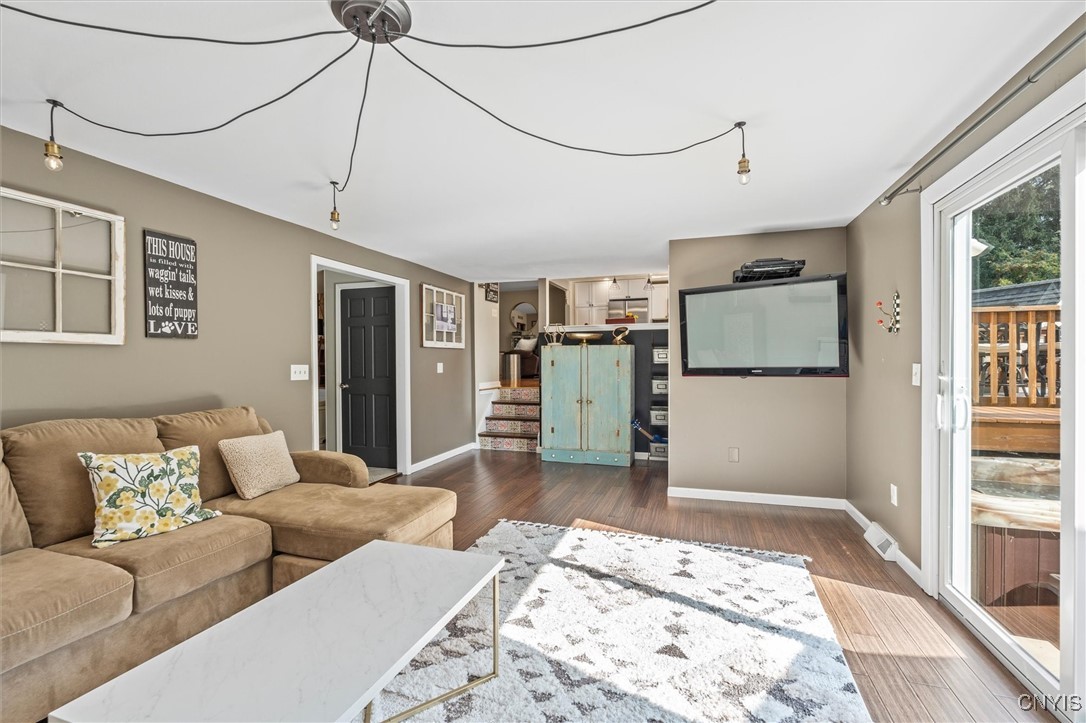 4913 Look Kinney Circle Liverpool, NY 13088 - Photo 15 of 48